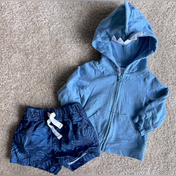 Infant baby 3M Carter’s 2 piece hoodie and shorts set - Picture 1 of 6